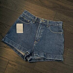 American Apparel - High waisted short denim